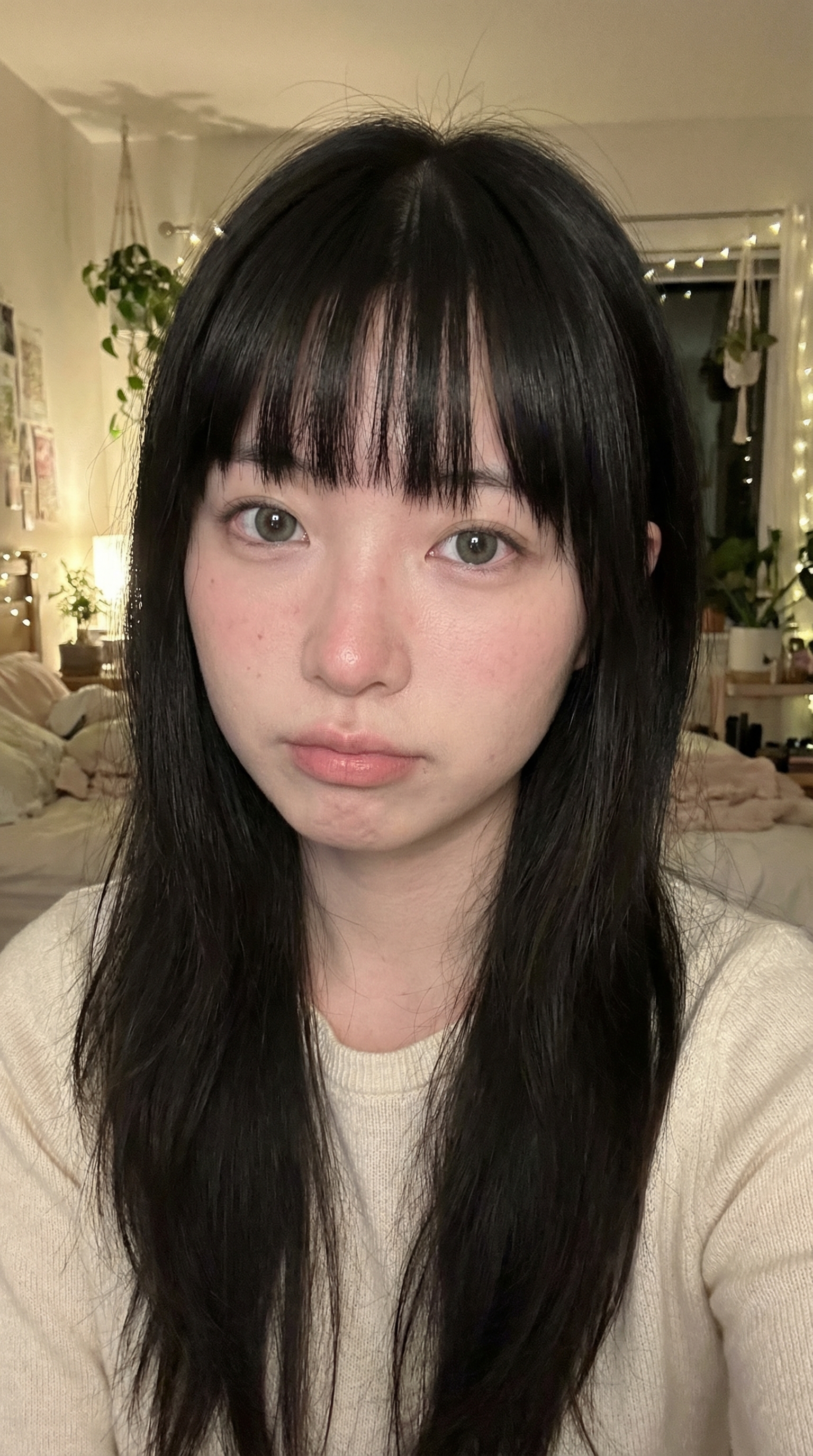 {
  "meta": {
    "aspect_ratio": "9:16",
    "qua